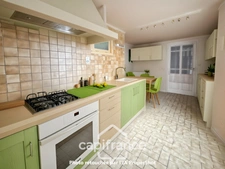 House for sale 5-room house including 3 bedrooms VILLIERS (86) Land of 1028 m² with outbuildings