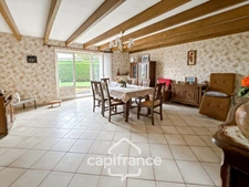 House for sale 5-room house including 3 bedrooms VILLIERS (86) Land of 1028 m² with outbuildings