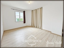 Maison à vendre 4 pièces 3 chambres Garage Terrain 470 m² VOUNEUIL SOUS BIARD (86)