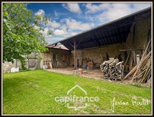 Stone house for sale to renovate, 5 rooms, 3 bedrooms, outbuildings, 1.5 ha of land, Champigny-En-Rochereau (86)