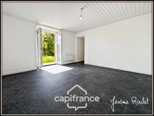 Maison en pierre à vendre 5 pièces 2 chambres Nombreuses Dépendances Terrain 22 400 m² Champigny-En-Rochereau (86)