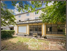 Hyper centre Neuville-de-Poitou – Maison de caractère 305 m² – Jardin, garages et fort potentiel