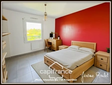 House for sale 4 rooms POITIERS (86) 3 bedrooms Land 380 m²