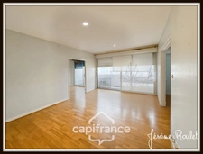 Dpt Vienne (86), for sale POITIERS Couronneries, 5-room apartment of 91 m² with cellar and balcony