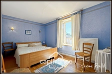 Stone house for sale in Champigny-En-Rochereau (86), 6 rooms, 4 bedrooms, 1900 m² plot with outbuildings