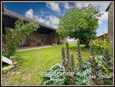 Stone house for sale to renovate, 5 rooms, 3 bedrooms, outbuildings, 1.5 ha of land, Champigny-En-Rochereau (86)