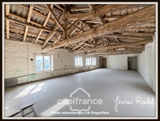 Stone house for sale in Champigny-En-Rochereau (86), single storey, to renovate, 3 rooms, 2 bedrooms, 870 m² plot with outbuildings