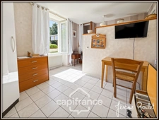 Stone house for sale in Champigny-En-Rochereau (86), 6 rooms, 4 bedrooms, 1900 m² plot with outbuildings