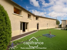 House for sale 5-room house including 3 bedrooms VILLIERS (86) Land of 1028 m² with outbuildings