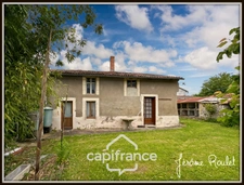 Stone house for sale to renovate, 5 rooms, 3 bedrooms, outbuildings, 1.5 ha of land, Champigny-En-Rochereau (86)