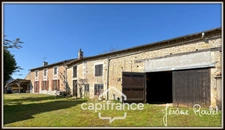 Stone house for sale in Champigny-En-Rochereau (86), single storey, to renovate, 3 rooms, 2 bedrooms, 870 m² plot with outbuildings