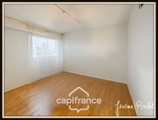 Dpt Vienne (86), for sale POITIERS Couronneries, 5-room apartment of 91 m² with cellar and balcony