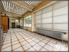 Hyper centre Neuville-de-Poitou – Maison de caractère 305 m² – Jardin, garages et fort potentiel
