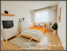 Dpt Vienne (86), for sale POITIERS Couronneries, 5-room apartment of 91 m² with cellar and balcony
