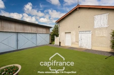 House for sale 5-room house including 3 bedrooms VILLIERS (86) Land of 1028 m² with outbuildings