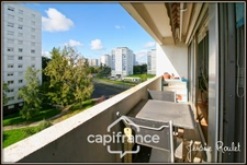 Dpt Vienne (86), for sale POITIERS Couronneries, 5-room apartment of 91 m² with cellar and balcony