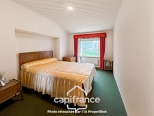 House for sale 5-room house including 3 bedrooms VILLIERS (86) Land of 1028 m² with outbuildings