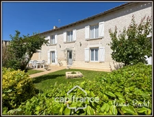 Stone house for sale in Champigny-En-Rochereau (86), 6 rooms, 4 bedrooms, 1900 m² plot with outbuildings