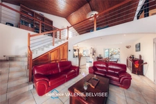 VILLA FAMILIALE F5 AVEC PISCINE, VUE DÉGAGÉE ET SUPERBES VOLUMES – SAINT-LOUIS
