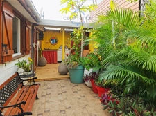 Terre Sainte – Charmante maison Bourbon Bois T3 rénovée de 75 m² dans un quartier prisé de Saint-Pierre