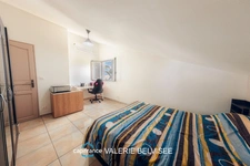 VILLA FAMILIALE F5 AVEC PISCINE, VUE DÉGAGÉE ET SUPERBES VOLUMES – SAINT-LOUIS