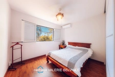 VILLA FAMILIALE F5 AVEC PISCINE, VUE DÉGAGÉE ET SUPERBES VOLUMES – SAINT-LOUIS