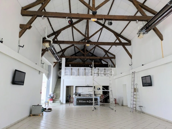 BIEN RARE – ENSEMBLE IMMOBILIER AU FORT POTENTIEL SUR PRÈS DE 4000 m² DE TERRAIN à DAMERAUCOURT (80)