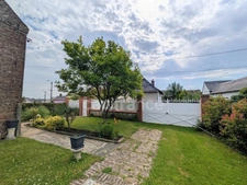 Exclusivité : Maison bourgeoise en briques de 81 m², jardin clos et dépendance – Terrain de 698 m², à BEAUCAMPS LE VIEUX