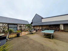 Maison de caractère avec piscine couverte – Deux habitations indépendantes – Thérines (Oise)-Proximité de Gerberoy