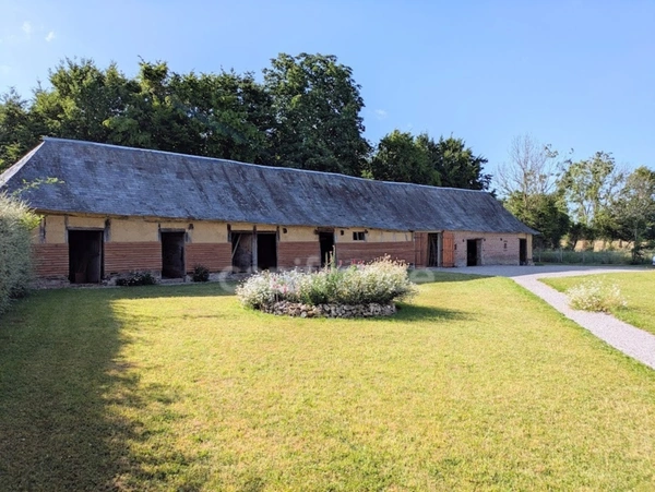 Longère normande de plain-pied entièrement rénovée, 159m2 habitable- Secteur AUMALE (76)
