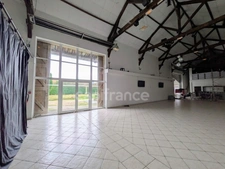 BIEN RARE – ENSEMBLE IMMOBILIER AU FORT POTENTIEL SUR PRÈS DE 4000 m² DE TERRAIN à DAMERAUCOURT (80)
