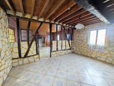 LONGÈRE À RÉNOVER – NOMBREUSES DÉPENDANCES – 3 760 M² DE TERRAIN-ENTRE POIX DE PICARDIE ET AUMALE