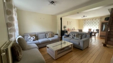 MAISON FAMILIALE 140 M² – 6 CHAMBRES – 2 SUITES PARENTALES – JARDIN – GARAGE – PLAISIR