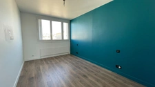 Appartement T3 à vendre, 3 pièces Dernier étage – Balcon – Parking – Cave – Proche gare LES CLAYES SOUS BOIS (78)