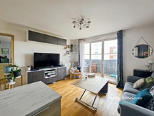 Appartement T4 à vendre, 4 pièces, 1 balcon, 1 parking en sous-sol, 2 caves, accès PMR - PLAISIR (78370)
