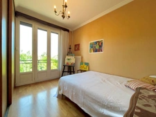 GRAND APPARTEMENT DE 120m2 - 3 CHAMBRES - CAVE - BOX