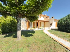 Cestas Quartier Pierrettes – Maison familiale 142 m², 5 chambres, à deux pas des écoles et commerces. 