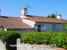 (85) VENDEE LA BARRE DE MONTS (85) à vendre longère 114 m² 6 pièces 3 chambres véranda garages ateliers 3500 m² terrain