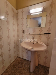 ( 85 ) Vendée entre NOIRMOUTIER , PORNIC et CHALLANS à vendre centre ville  BEAUVOIR SUR MER maison 7 pièces , 181 m² ,4 chambres , garage , terrain clos de 396 m²