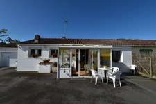 Vendée LA BARRE DE MONTS (85) Proche forêt , plage et NOIRMOUTIER Maison à Vendre en VIAGER OCCUPE 7 pièces 3 chambres, 1 bureau , véranda , garage terrain clos 515 m²