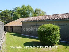 (85) VENDEE LA BARRE DE MONTS (85) à vendre longère 114 m² 6 pièces 3 chambres véranda garages ateliers 3500 m² terrain