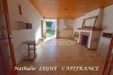  LA BARRE DE MONTS (85) VENDEE entre SAINT JEAN DE MONTS et NOIRMOUTIER , longère 86m²,3chambres,maison 48m²,2 chambres,terrain755m²,puits