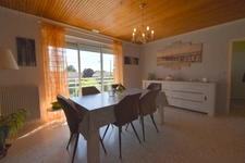 BEAUVOIR SUR MER ( 85 ) proche centre ville entre CHALLANS et NOIRMOUTIER  Maison à VENDRE en vente à terme libre , 3 chambres , 2 WC , garage terrain clos 800 m² puits