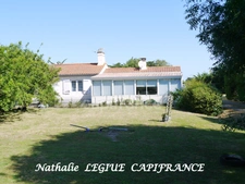 (85) VENDEE LA BARRE DE MONTS (85) à vendre longère 114 m² 6 pièces 3 chambres véranda garages ateliers 3500 m² terrain