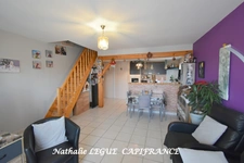 CHALLANS (85) Vendée proche commerces , centre ville , gare , hôpital , Maison  VIAGER occupé 4 pièces terrain 764 m² (jardinet privatif )clos 2 chambres