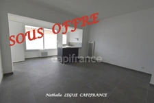 FROMENTINE ( 85 ) Vendée centre bourg , plage , MER  , proche NOIRMOUTIER Appartement à vendre séjour , 1 chambre , salle d'eau / WC , parking