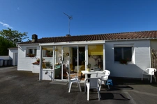 Vendée LA BARRE DE MONTS (85) Proche forêt , plage et NOIRMOUTIER Maison à Vendre en VIAGER OCCUPE 7 pièces 3 chambres, 1 bureau , véranda , garage terrain clos 515 m²
