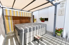 Vendée LA BARRE DE MONTS (85) Proche forêt , plage et NOIRMOUTIER Maison à Vendre en VIAGER OCCUPE 7 pièces 3 chambres, 1 bureau , véranda , garage terrain clos 515 m²