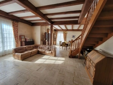 ( 85 ) Vendée entre NOIRMOUTIER , PORNIC et CHALLANS à vendre centre ville  BEAUVOIR SUR MER maison 7 pièces , 181 m² ,4 chambres , garage , terrain clos de 396 m²