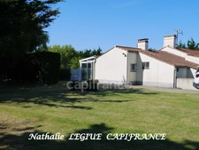 (85) VENDEE LA BARRE DE MONTS (85) à vendre longère 114 m² 6 pièces 3 chambres véranda garages ateliers 3500 m² terrain